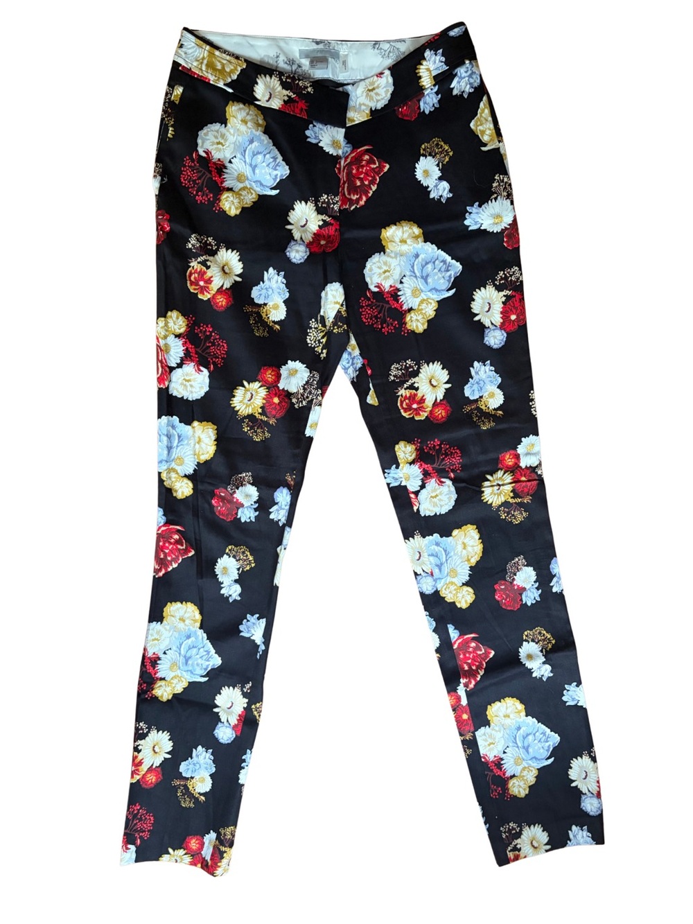 H&M Black Floral Cropped Pants Size 6